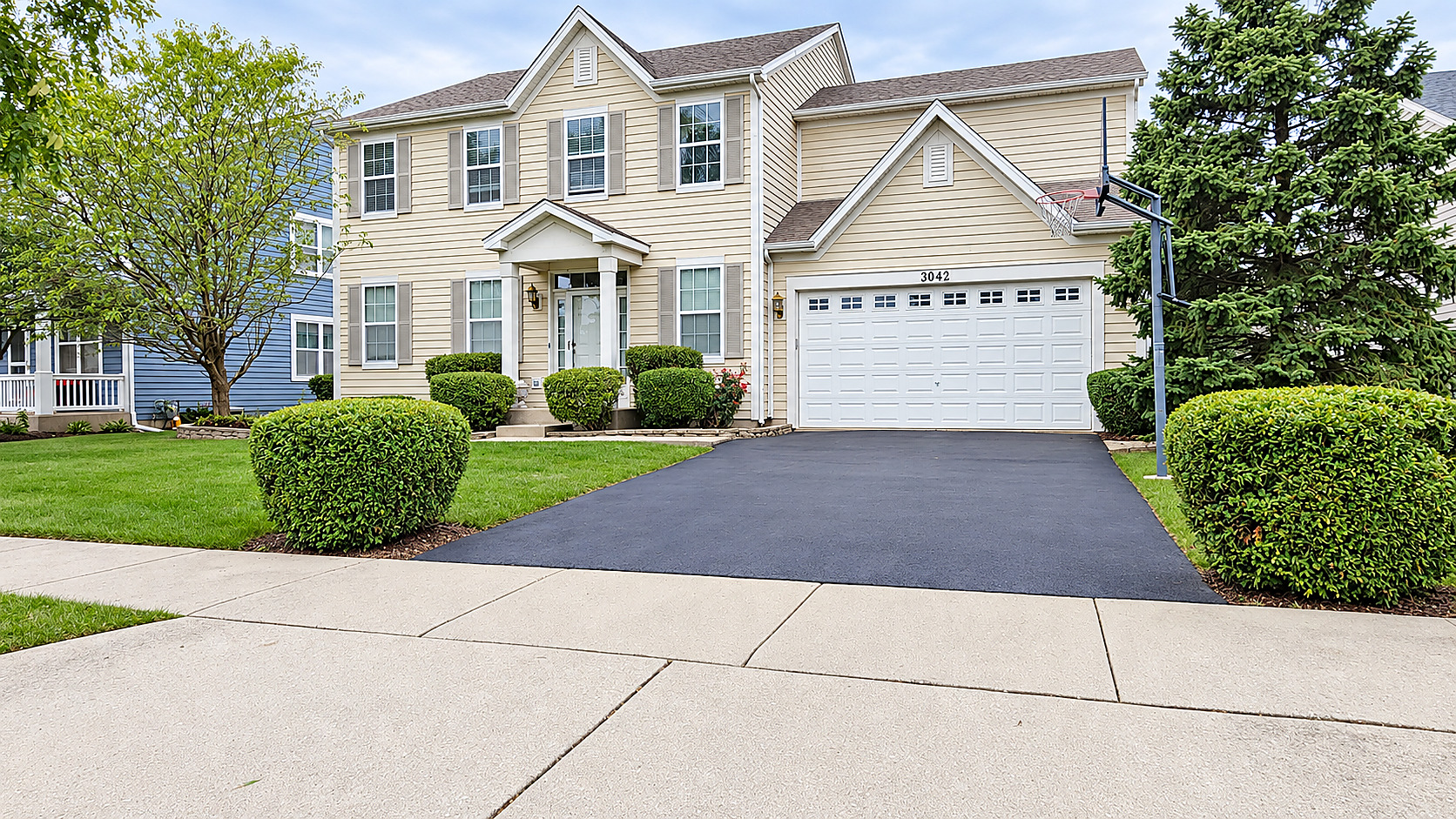 3042 Seekonk Avenue Property Photo 1