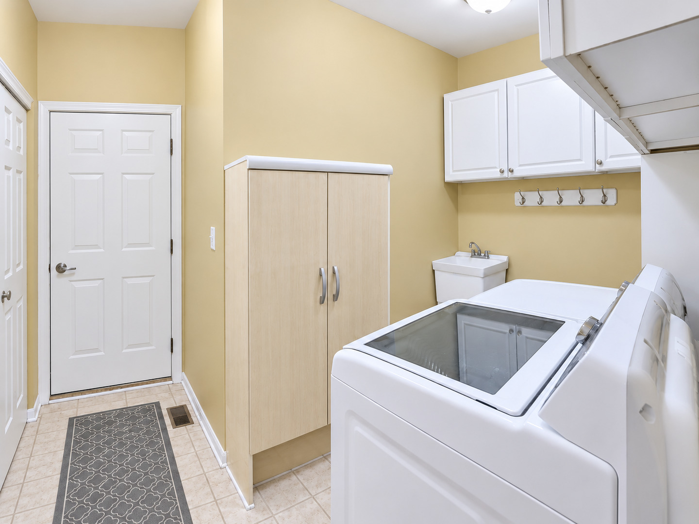 3042 Seekonk Avenue Property Photo 26