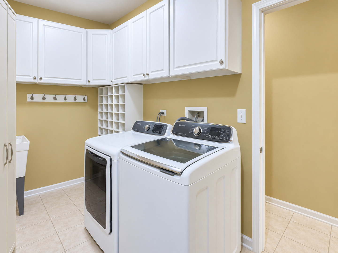 3042 Seekonk Avenue Property Photo 28
