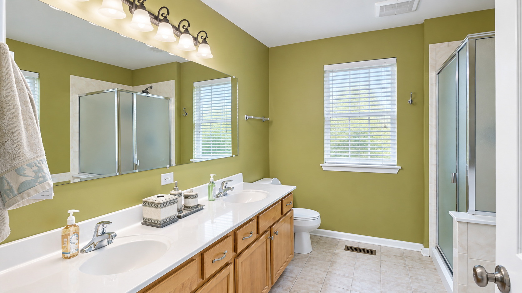 3042 Seekonk Avenue Property Photo 51
