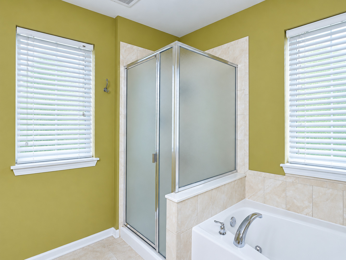 3042 Seekonk Avenue Property Photo 52