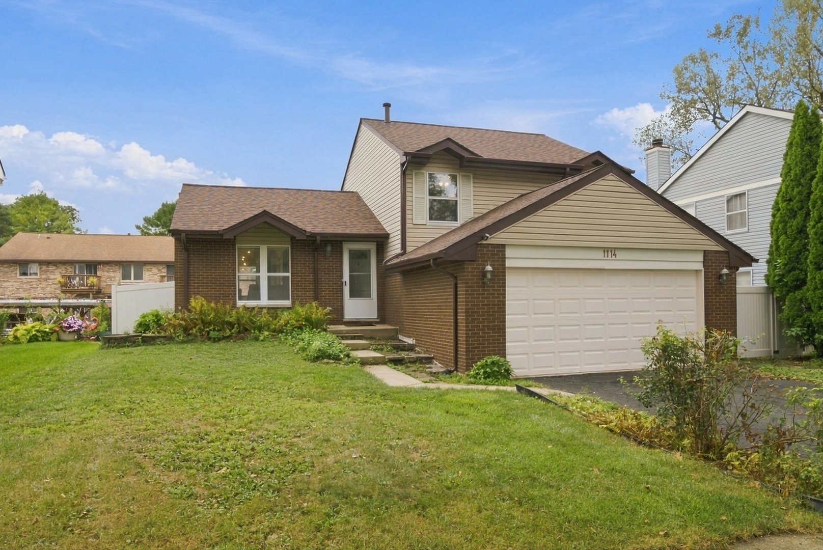 1114 Buttonwood Drive Property Photo 1
