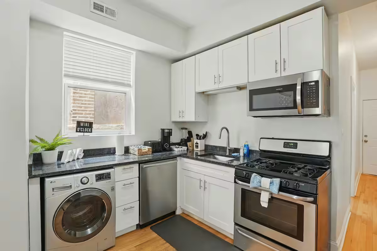 2724 W Division Street 2f Property Photo 5