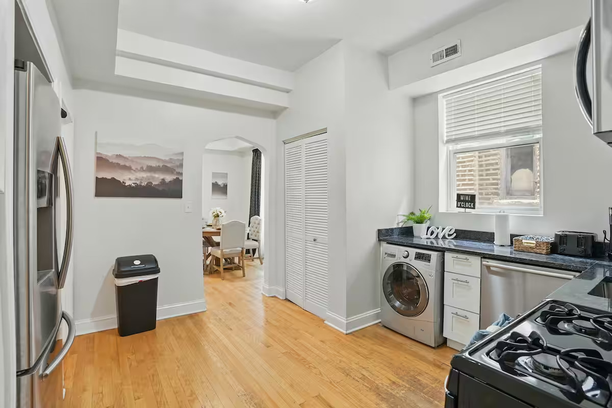 2724 W Division Street 2f Property Photo 6