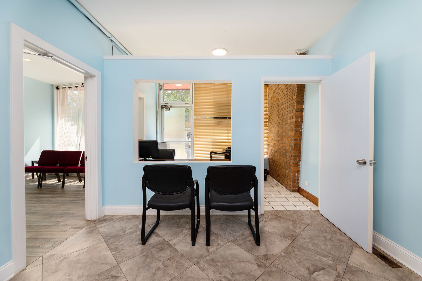 5918 W Higgins Avenue Property Photo 5