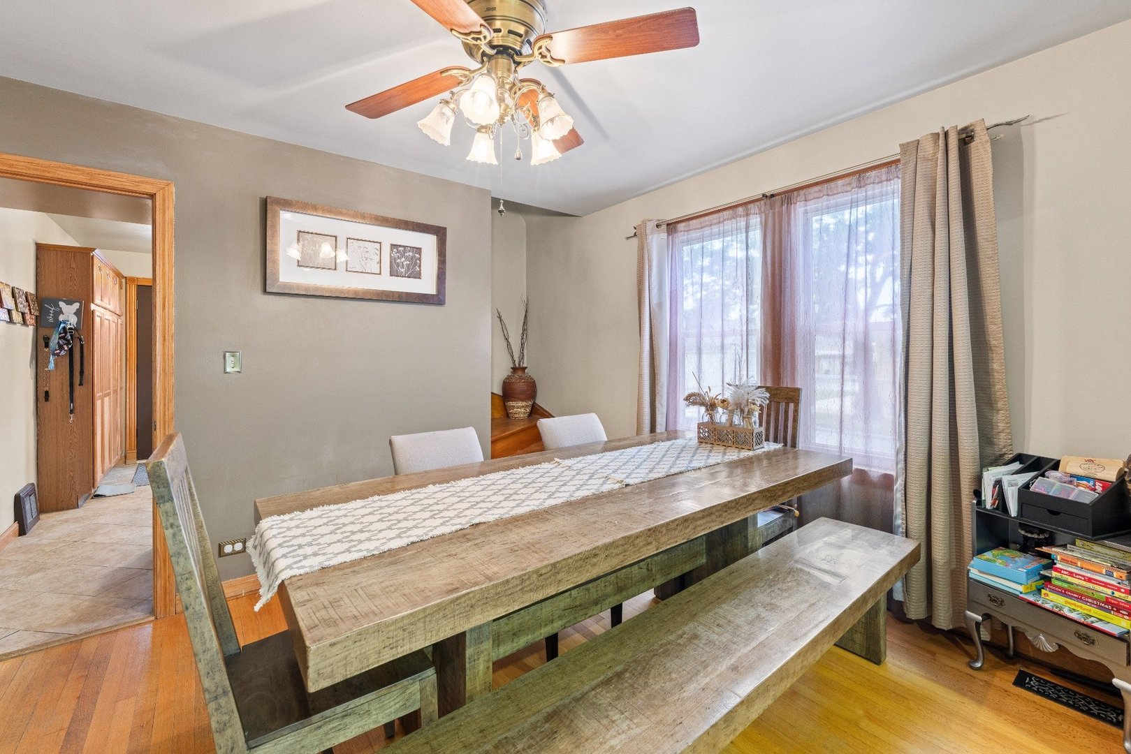 5300 S Narragansett Avenue Property Photo 9