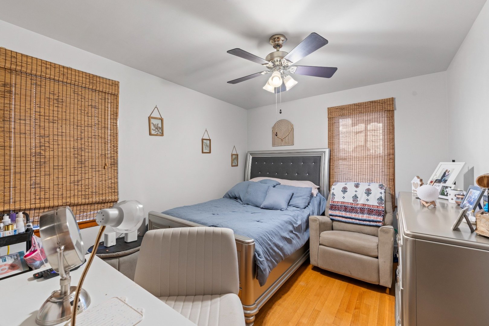 5300 S Narragansett Avenue Property Photo 15
