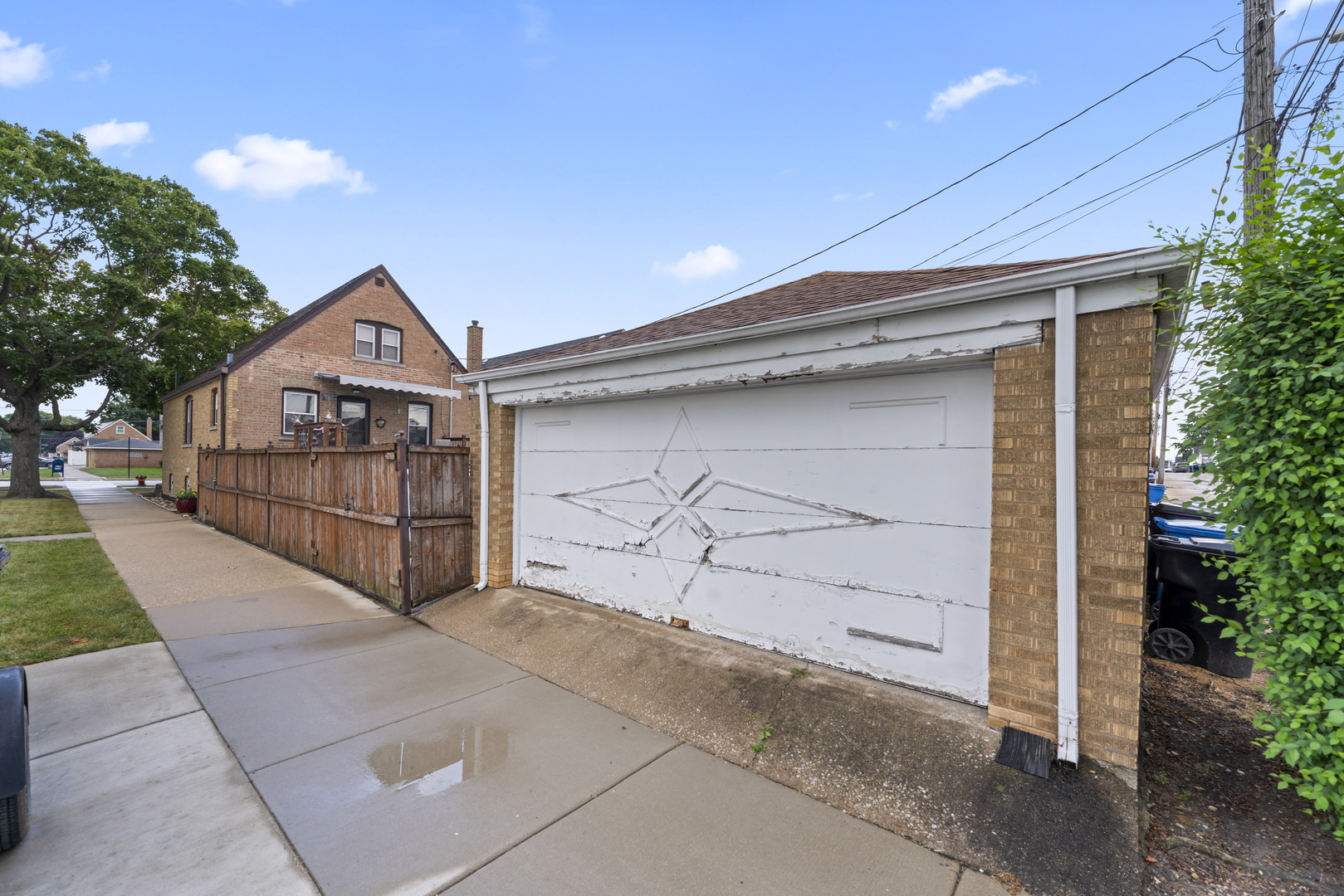 5300 S Narragansett Avenue Property Photo 30