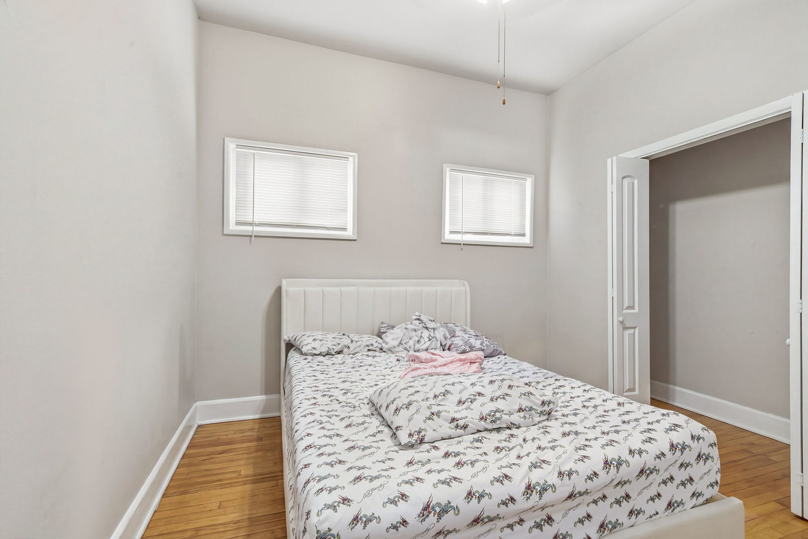862 N Marshfield Avenue Property Photo 13