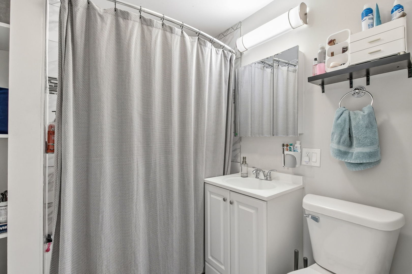 862 N Marshfield Avenue Property Photo 25