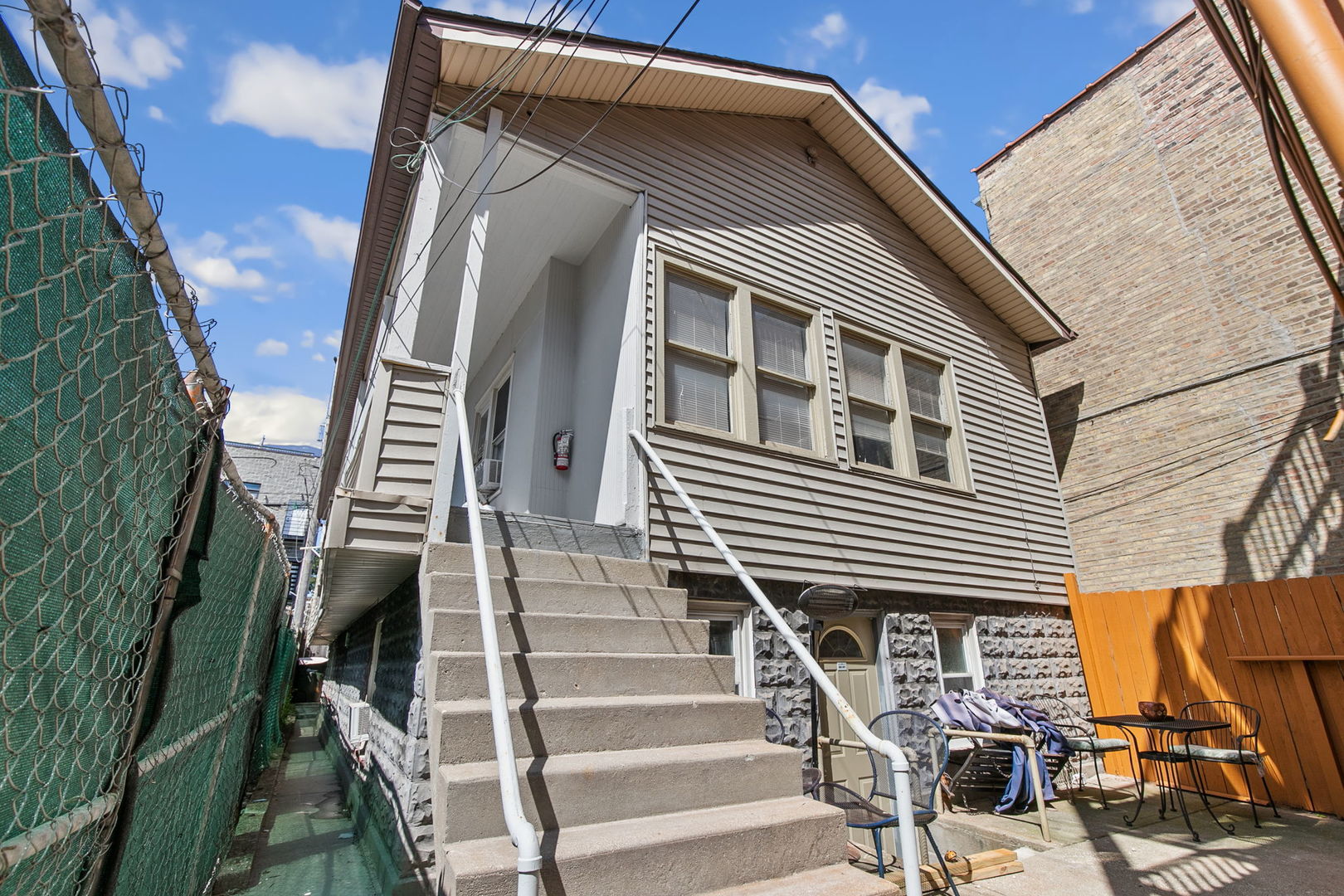 862 N Marshfield Avenue Property Photo 35