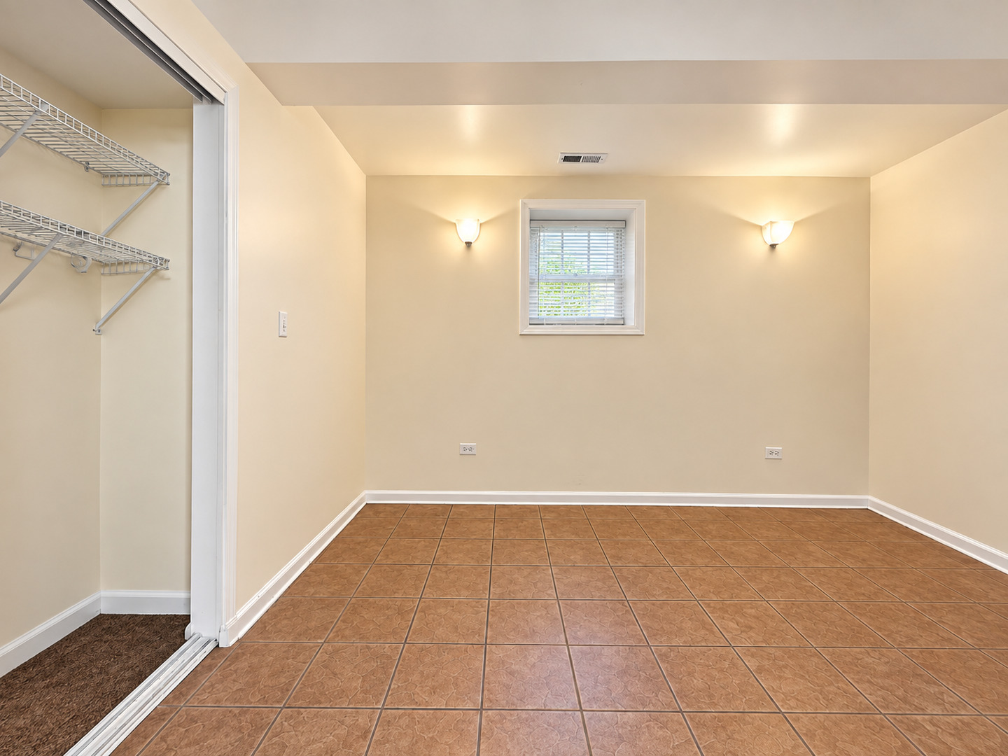 1229 N Austin Boulevard 1 Property Photo 11
