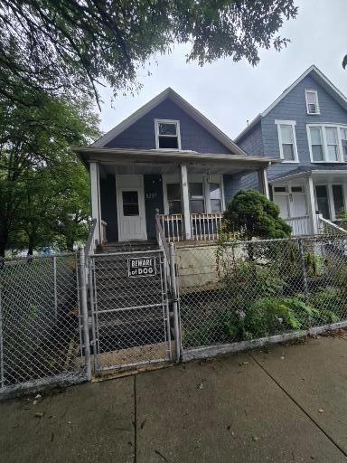 8237 S Burley Avenue Property Photo 1