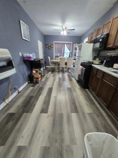 8237 S Burley Avenue Property Photo 4
