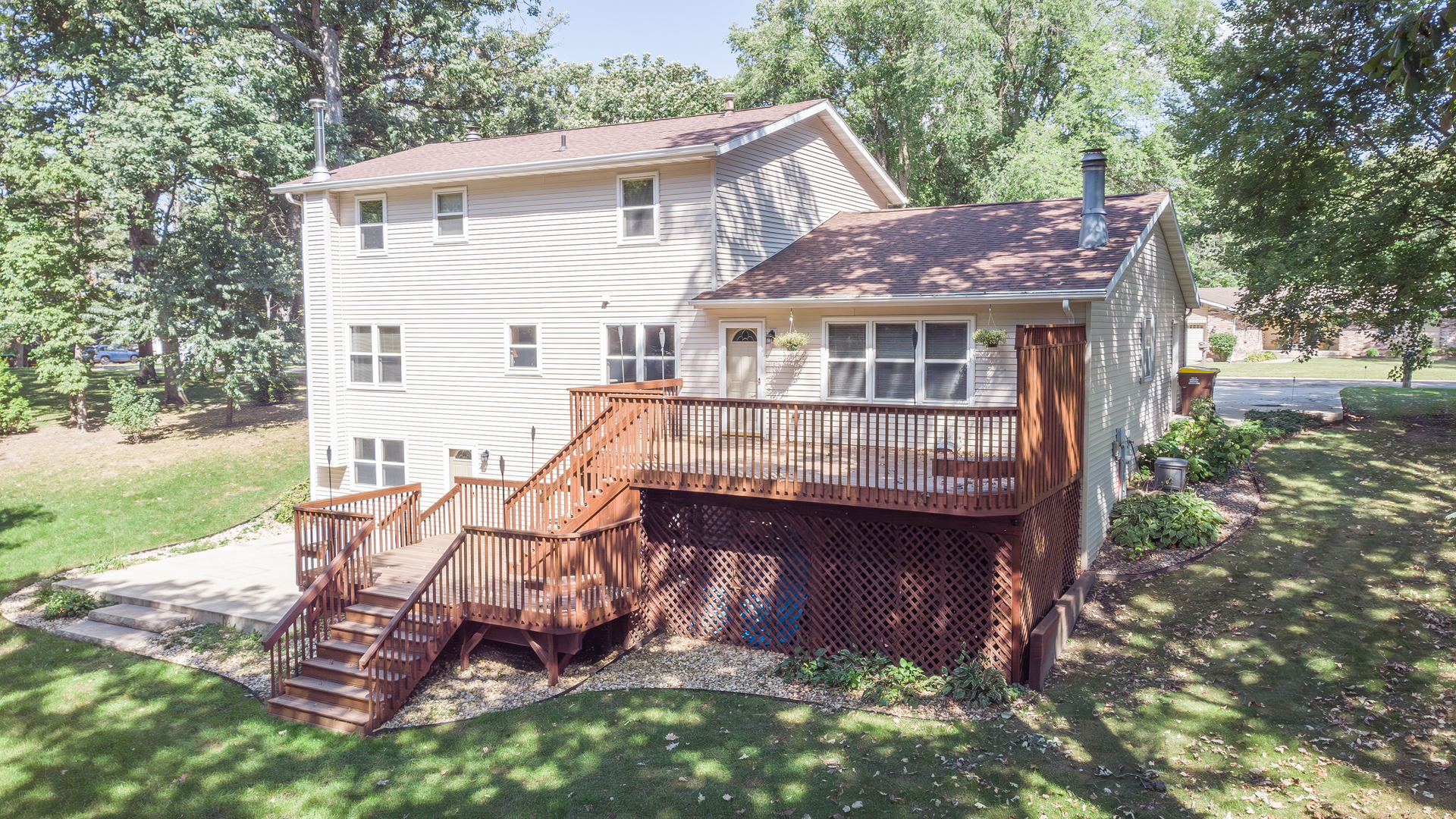 732 Santa Fe Drive Property Photo 8