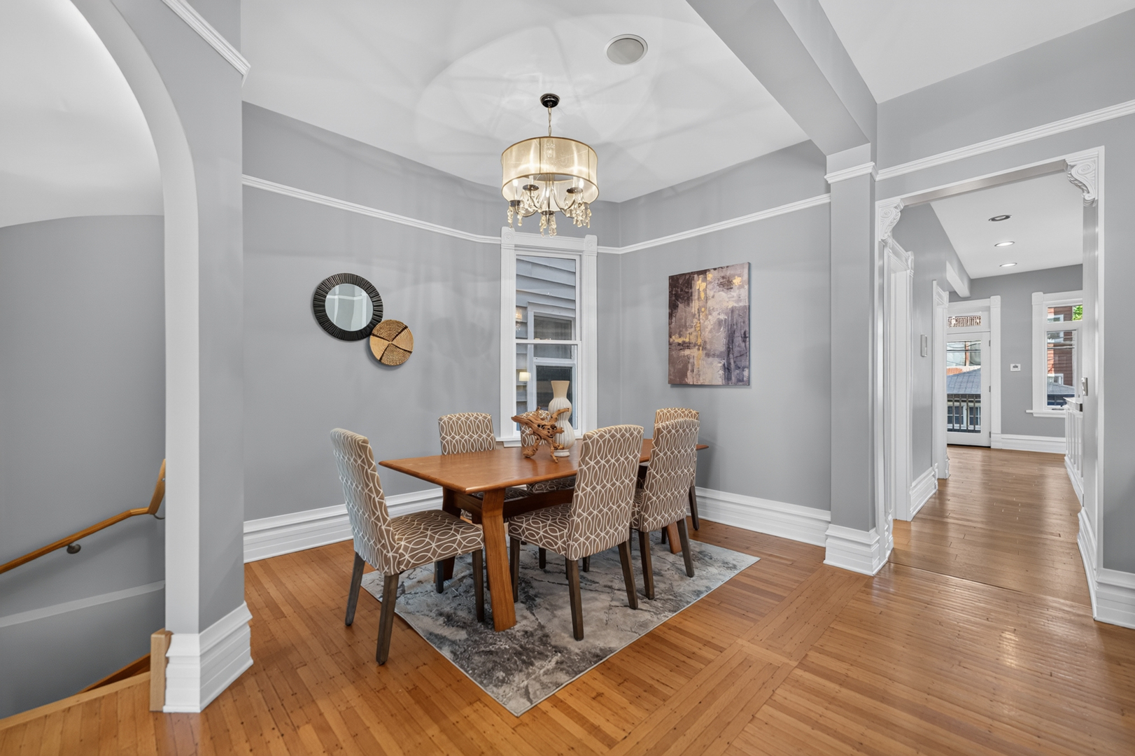 634 W Briar Place Property Photo 19