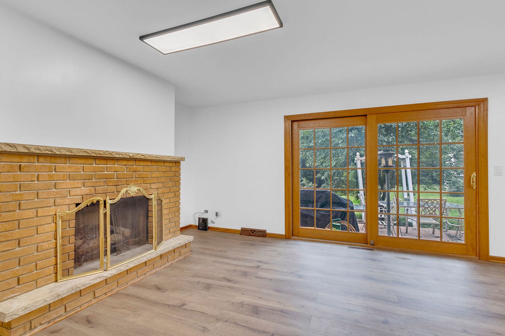 1177 Meadow Lane Property Photo 8