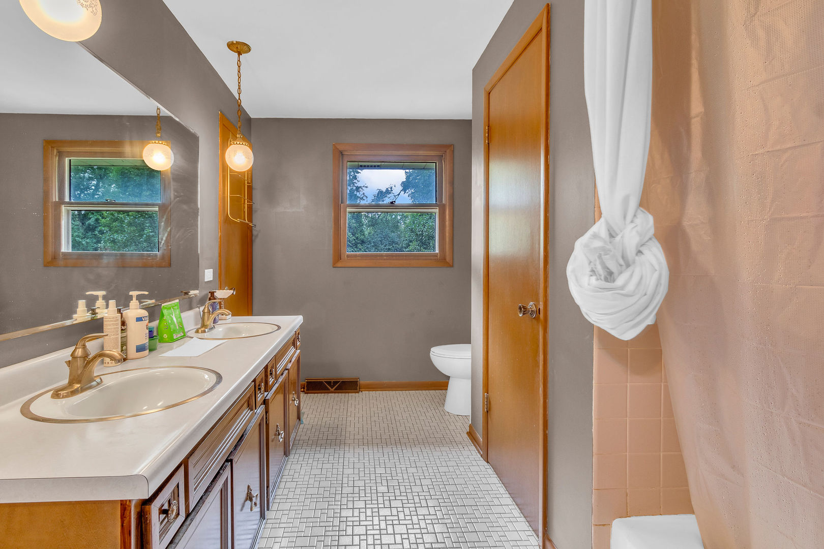 1177 Meadow Lane Property Photo 11