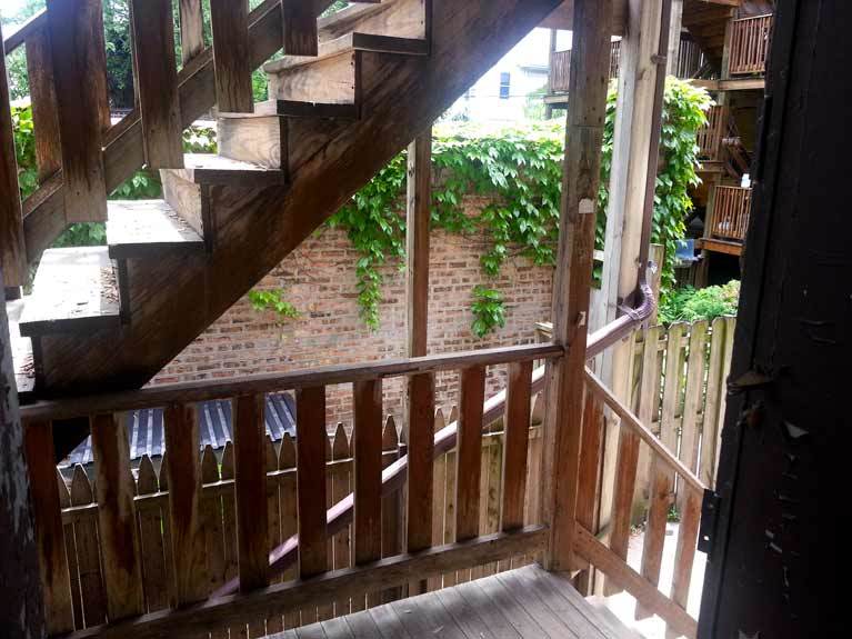 7514 N Hoyne Avenue G Property Photo 2