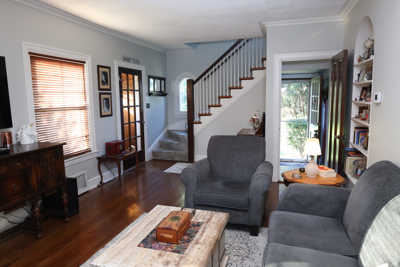 819 S Harvard Avenue Property Photo 7