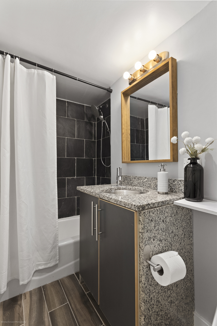 1625 W Ainslie Street Be Property Photo 10