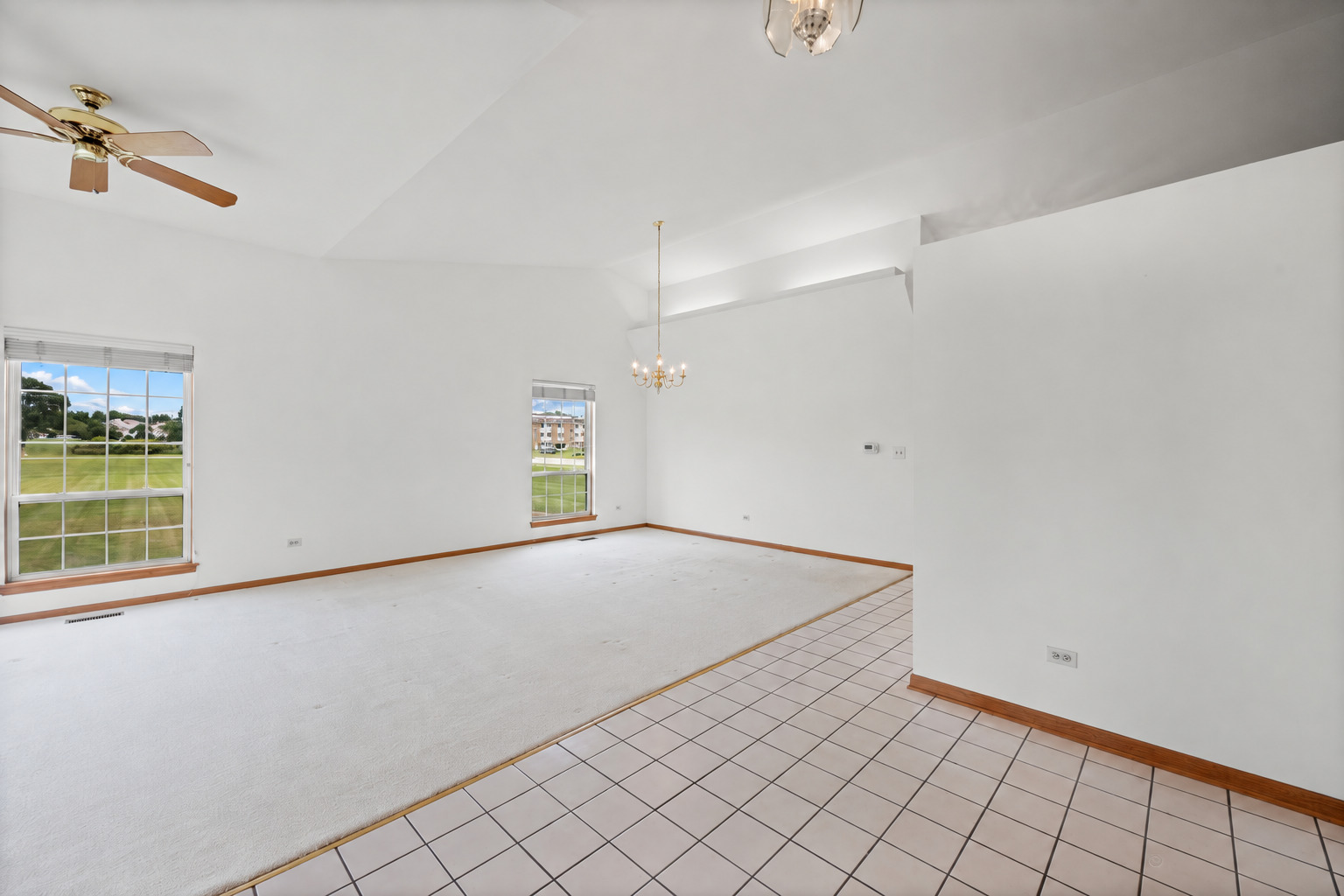 664 Mayfair Drive Property Photo 7