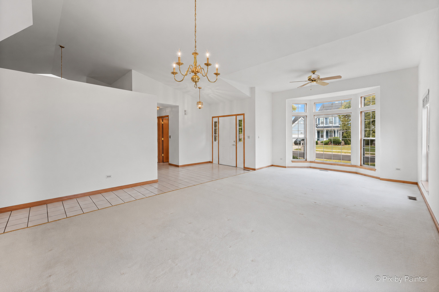 664 Mayfair Drive Property Photo 8