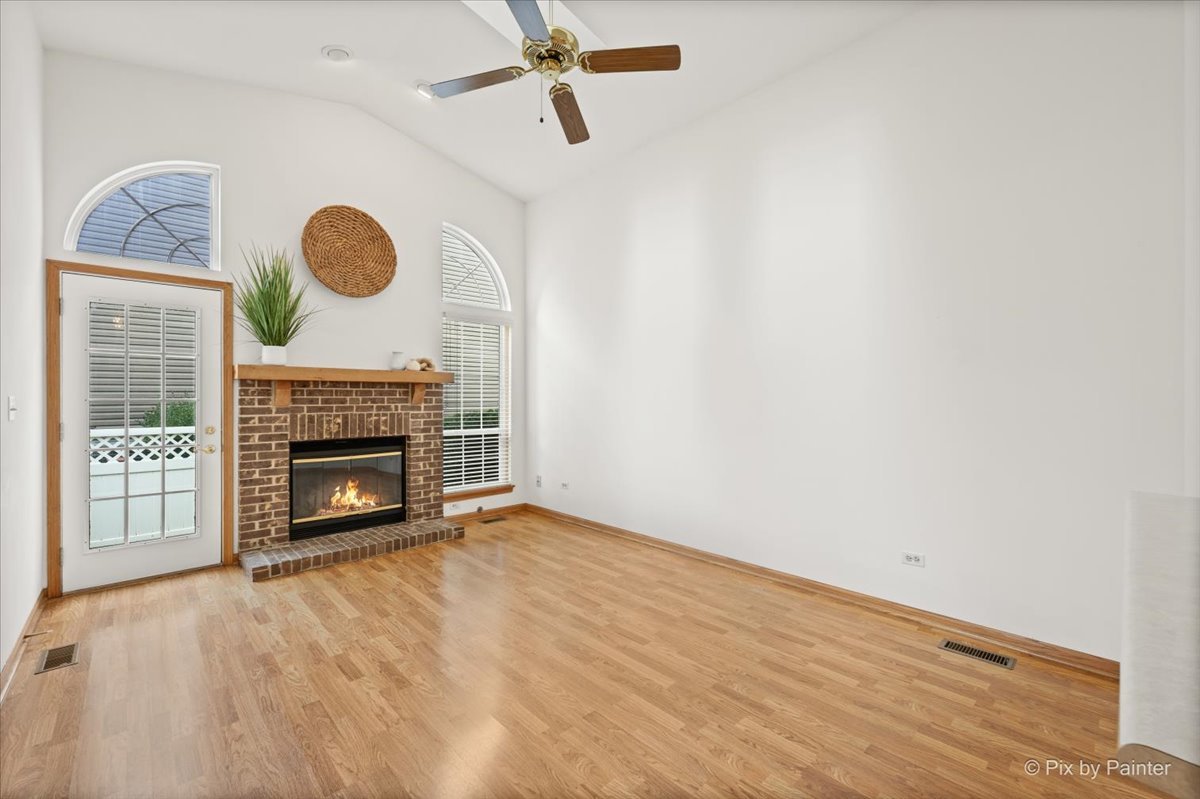 664 Mayfair Drive Property Photo 14