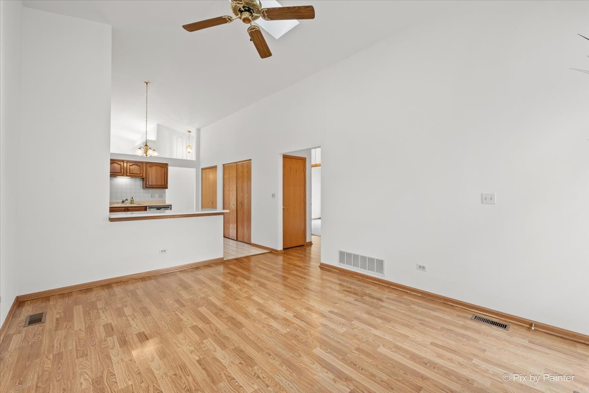 664 Mayfair Drive Property Photo 15