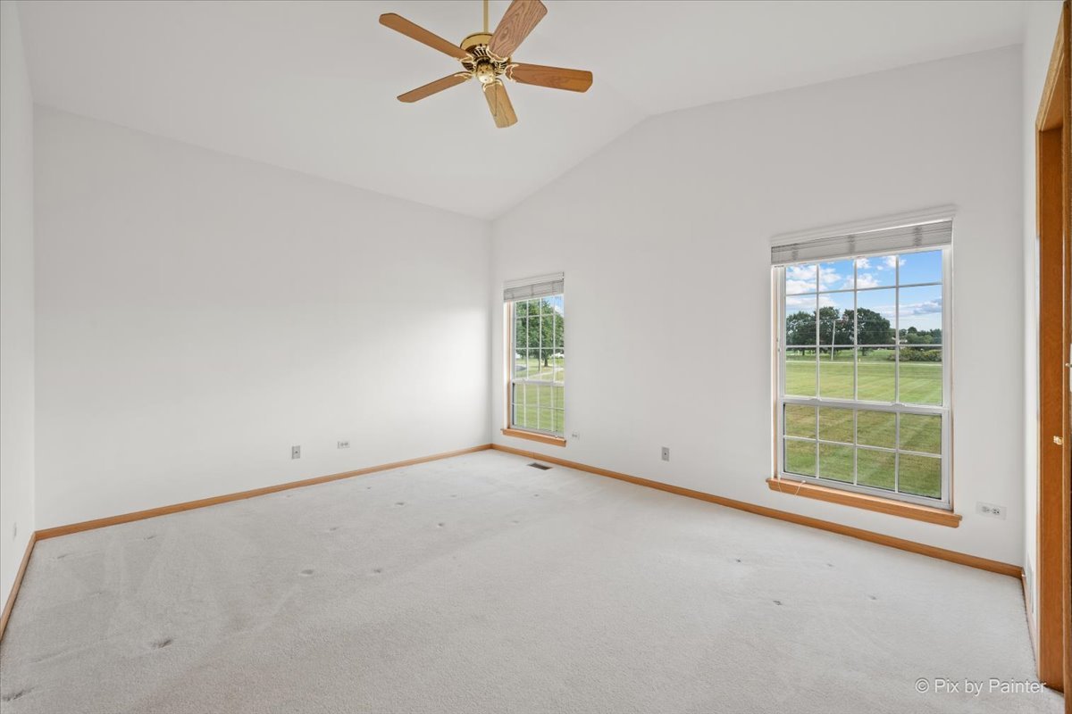 664 Mayfair Drive Property Photo 16