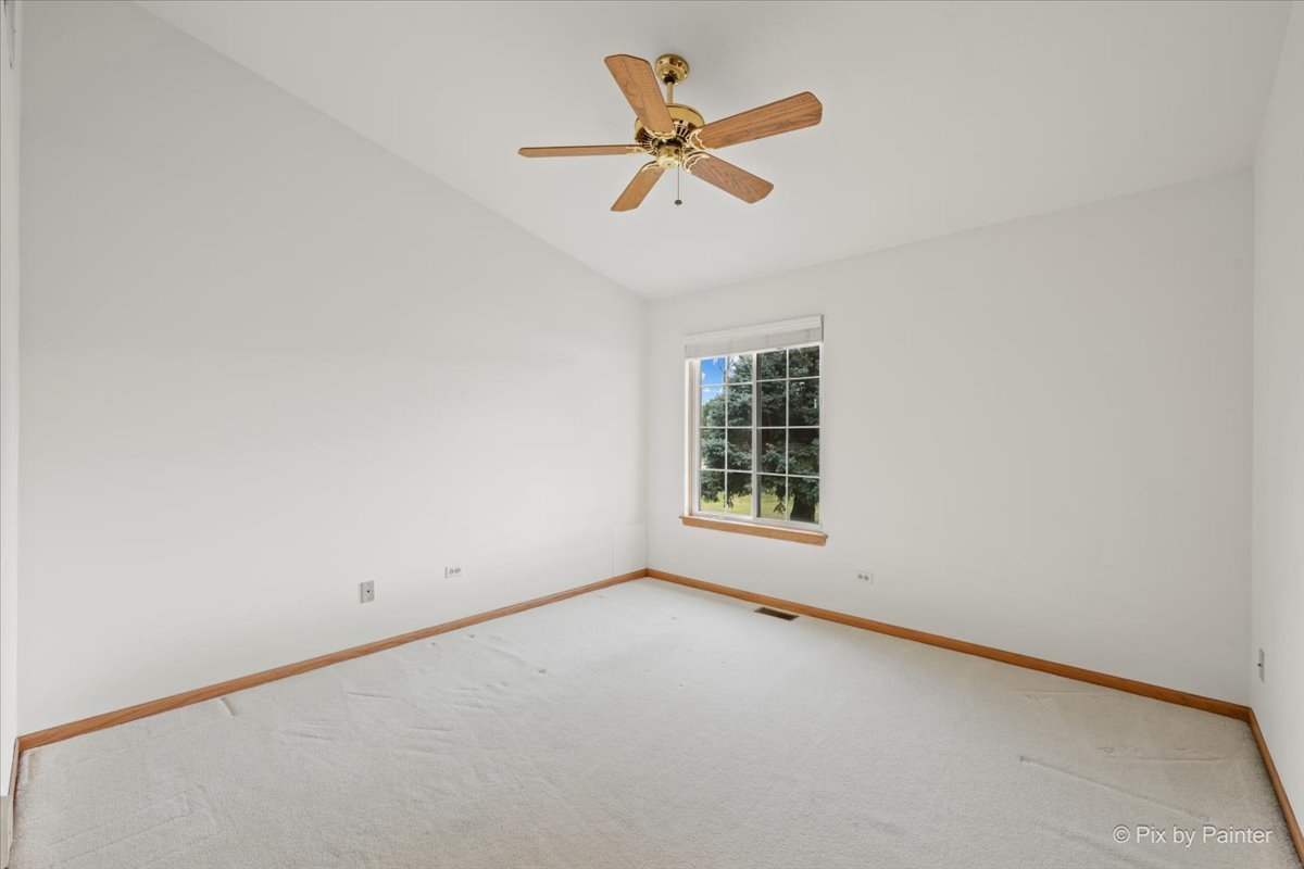664 Mayfair Drive Property Photo 21