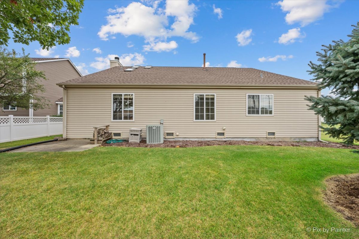 664 Mayfair Drive Property Photo 30