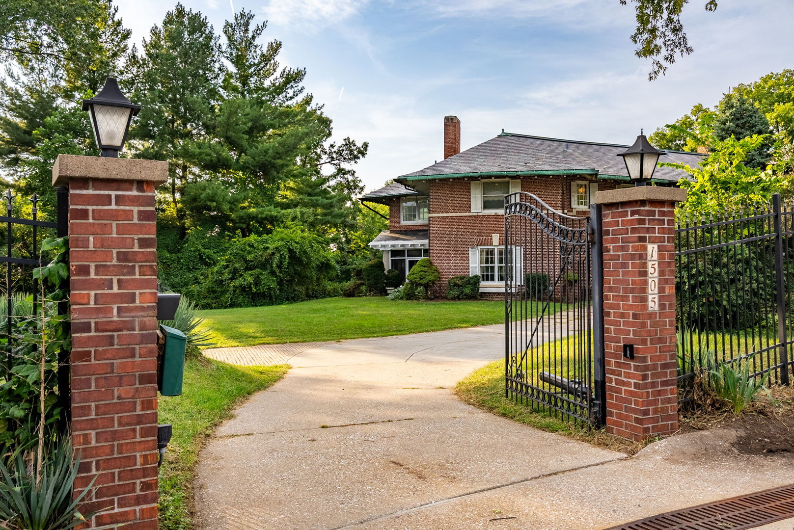 1505 19th Avenue Property Photo 1