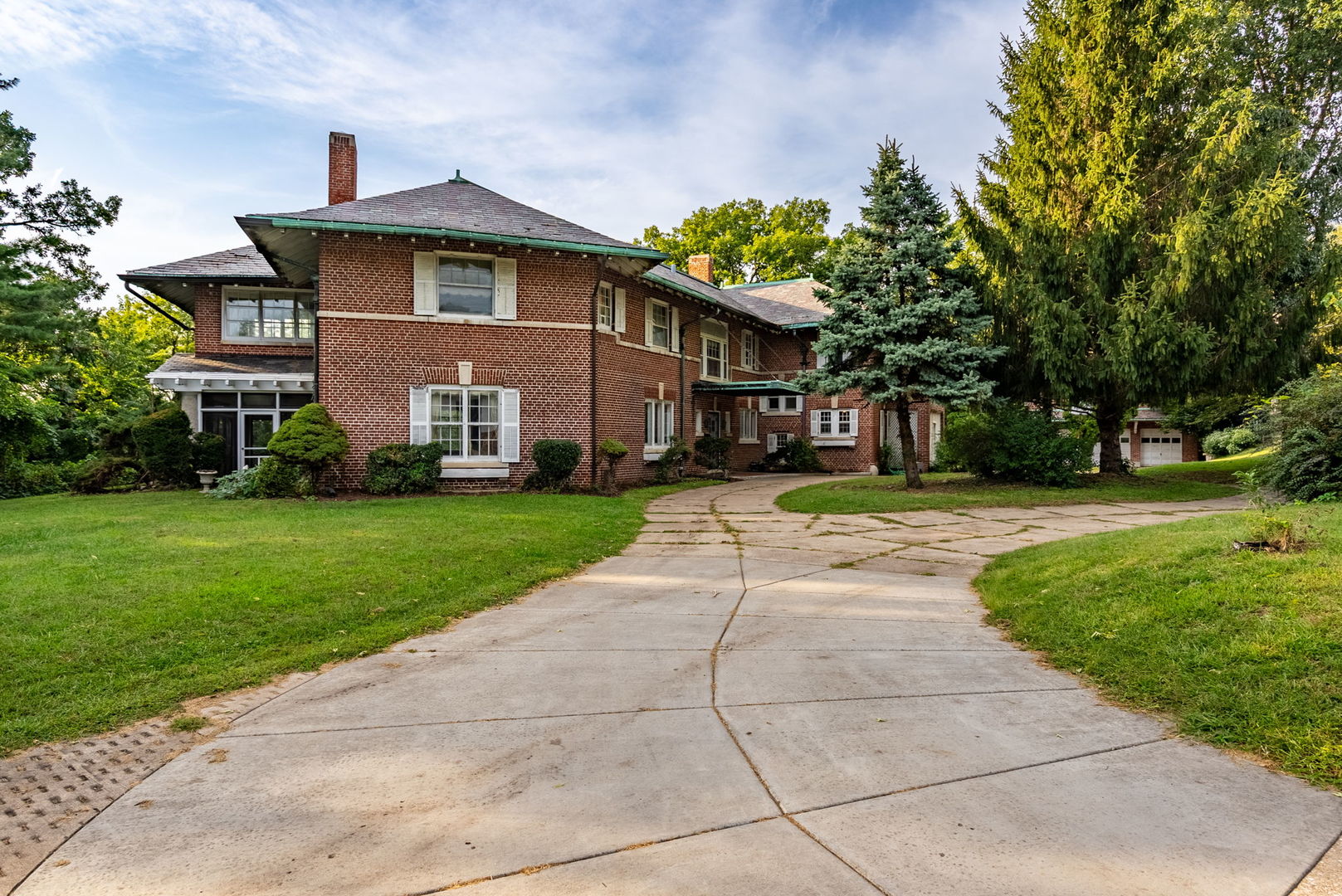 1505 19th Avenue Property Photo 2