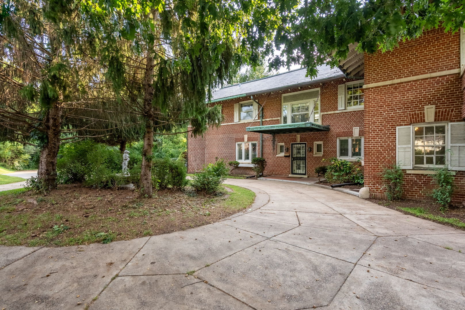 1505 19th Avenue Property Photo 4