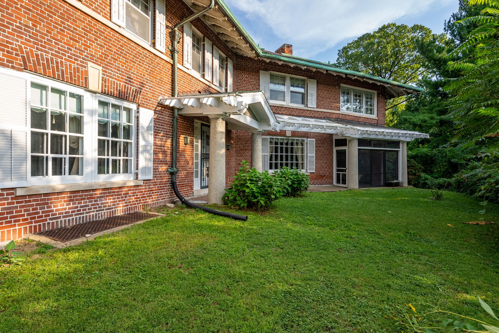 1505 19th Avenue Property Photo 5