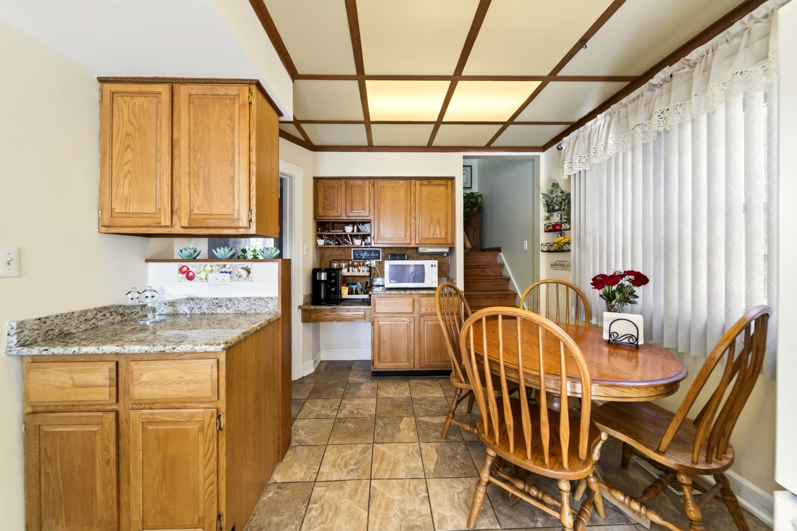5407 N Mont Clare Avenue Property Photo 7