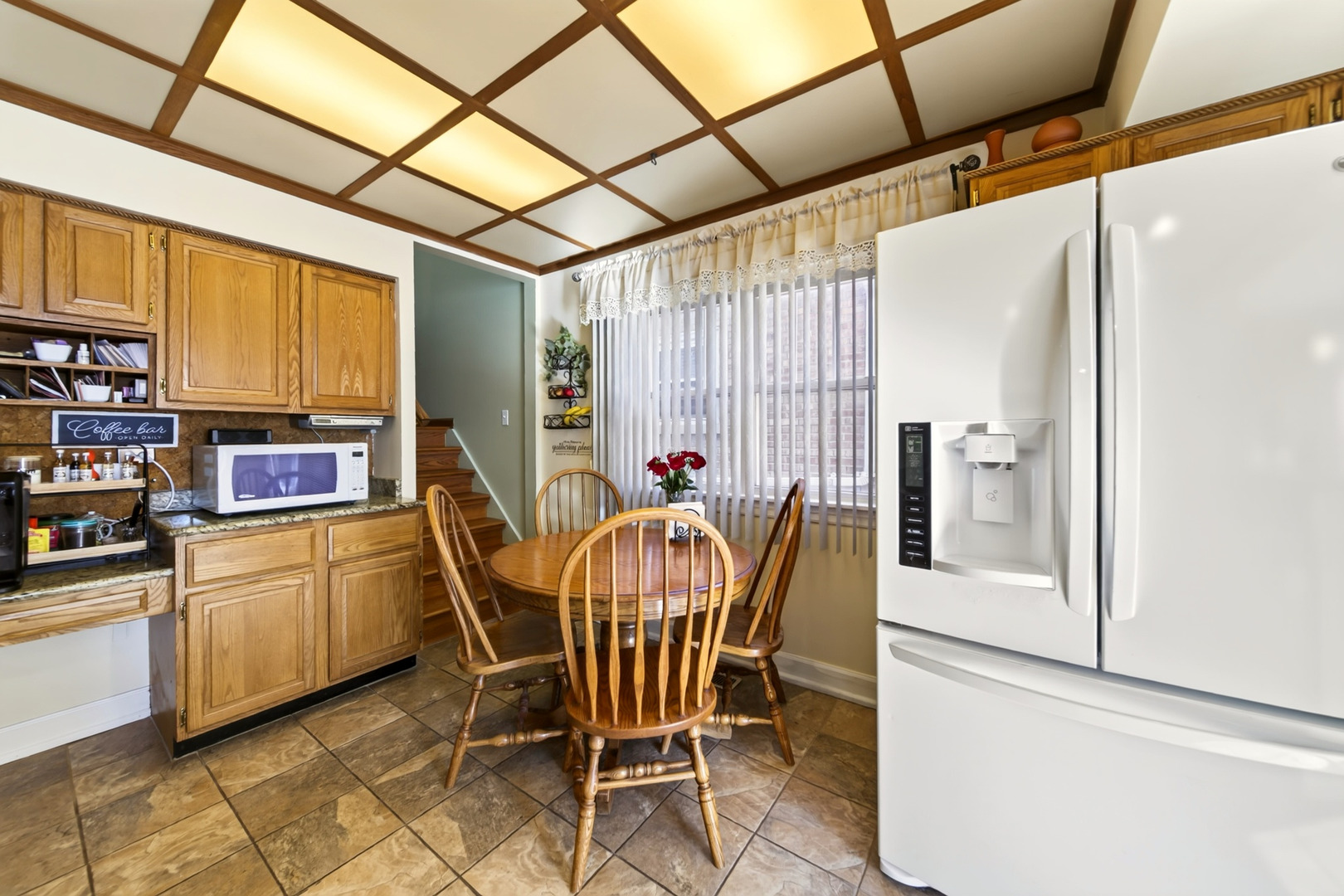 5407 N Mont Clare Avenue Property Photo 8