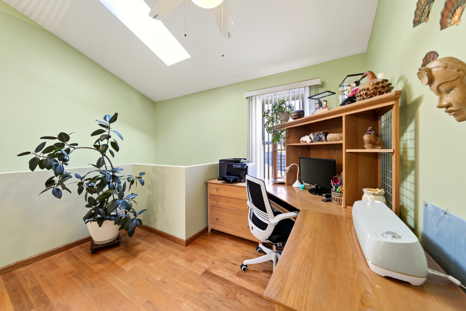 5407 N Mont Clare Avenue Property Photo 14