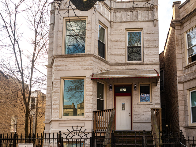 1826 S Hamlin Avenue Property Photo 1