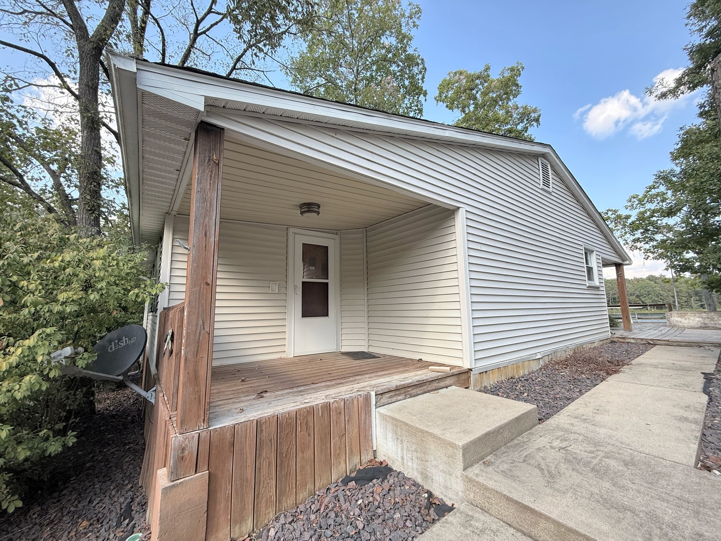 4866 E Mitchell Lake Road Property Photo 1