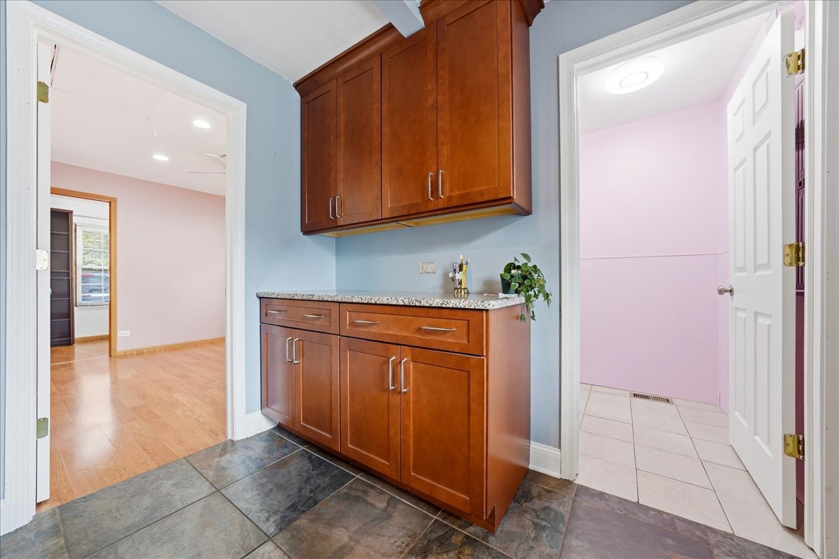 1097 Cypress Lane Property Photo 12