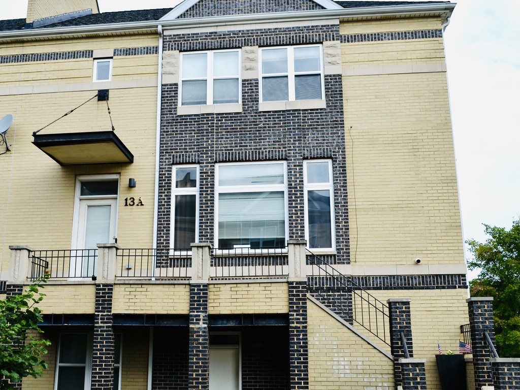 6200 S Ingleside Avenue 13a Property Photo 2