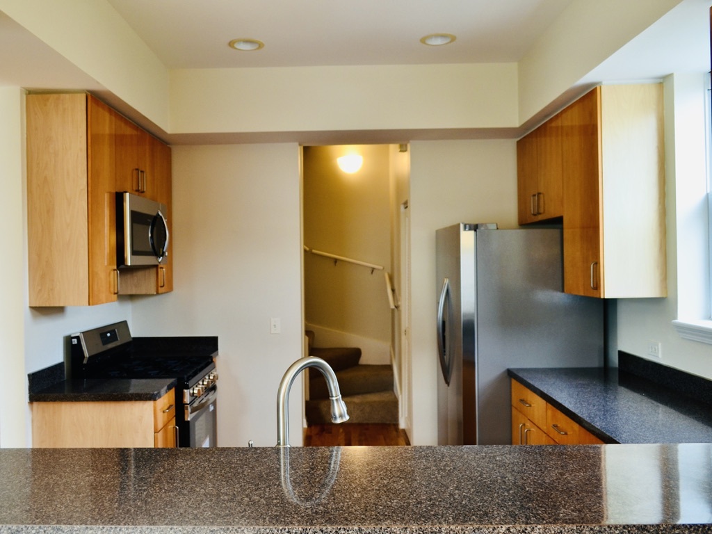 6200 S Ingleside Avenue 13a Property Photo 5