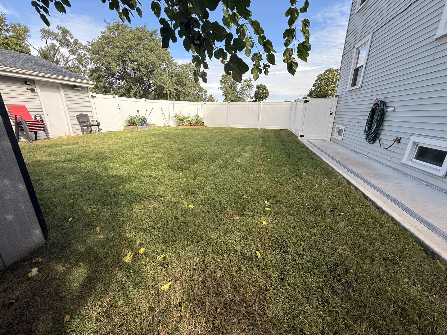 431 W Elm Street Property Photo 5