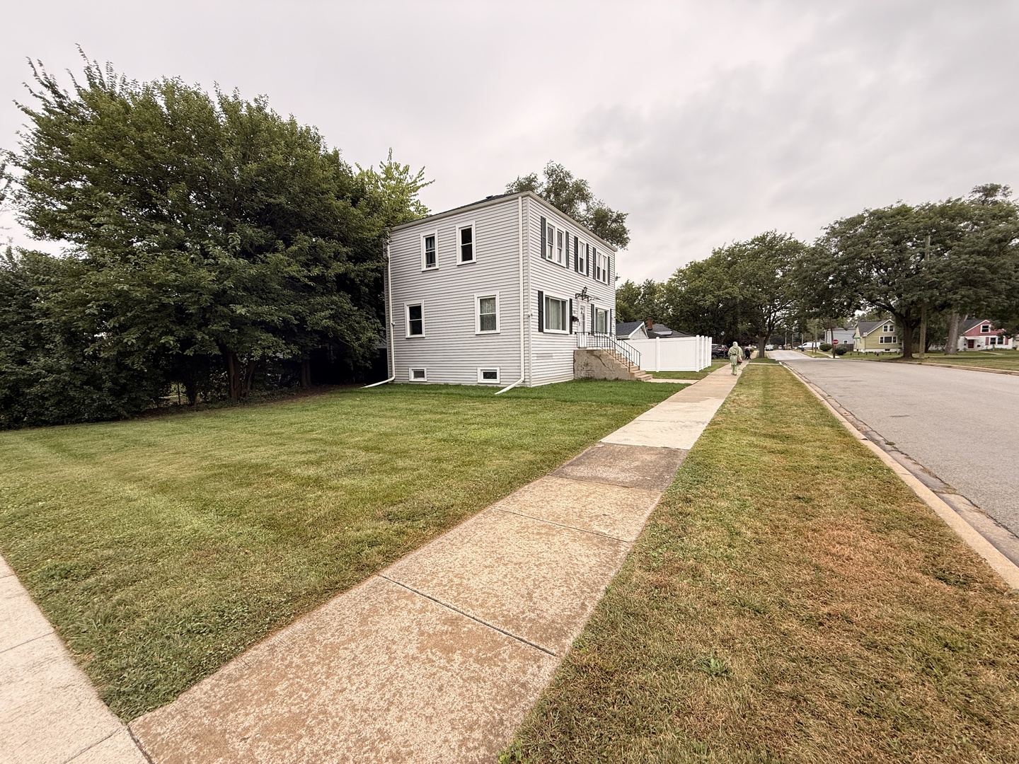 431 W Elm Street Property Photo 9