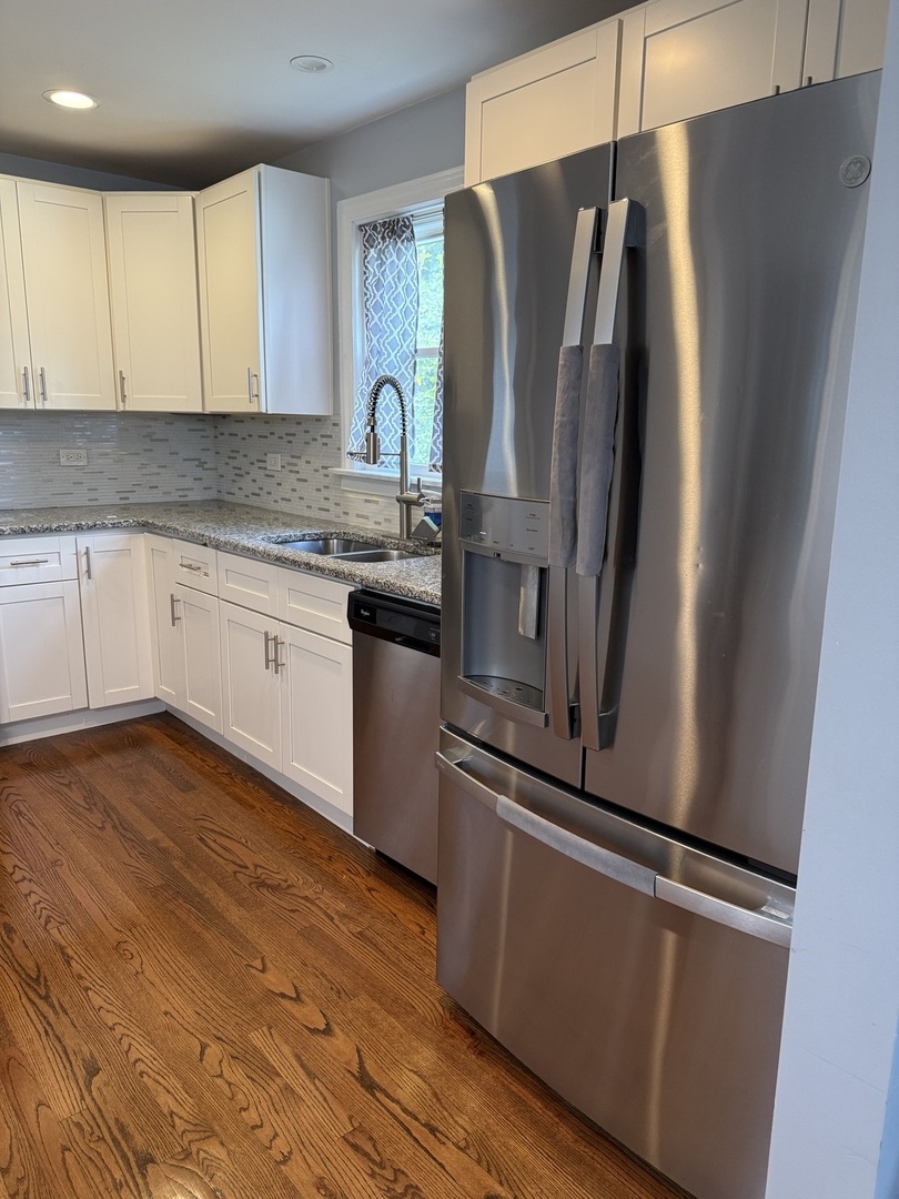 431 W Elm Street Property Photo 19