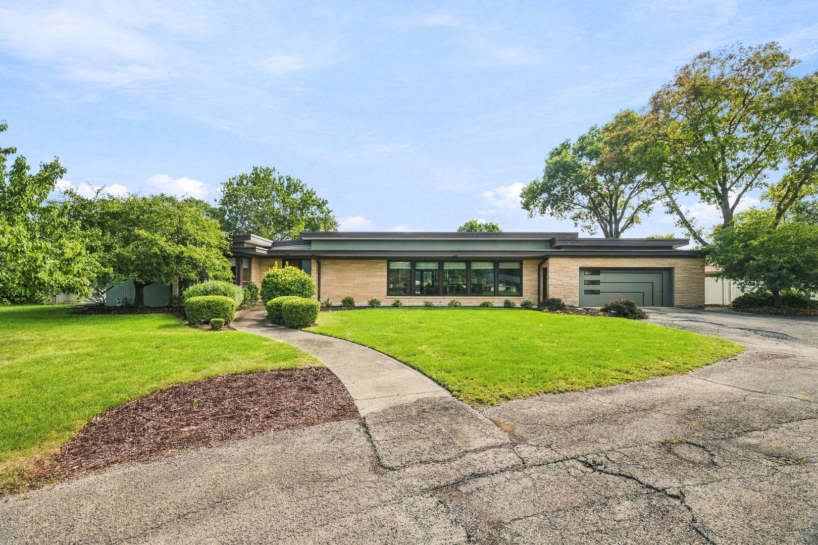 1100 Buell Avenue Property Photo 1