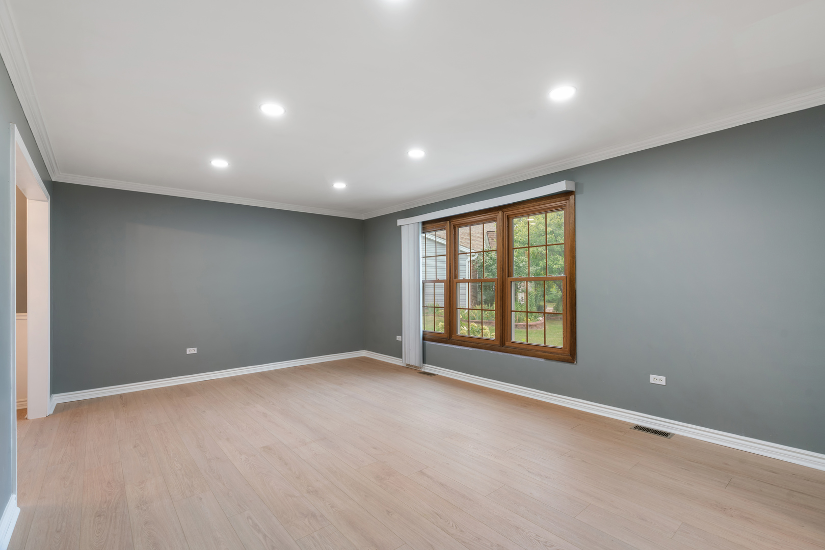 1465 Jasper Drive Property Photo 4