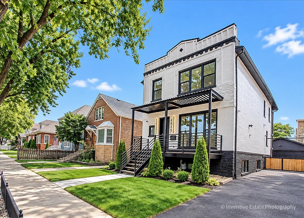 4848 W Eddy Street Property Photo 2
